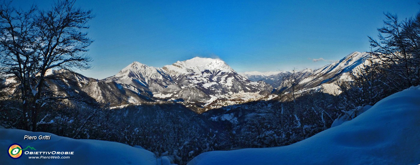 11 Vista verso le Grigne e la Valsassina.jpg